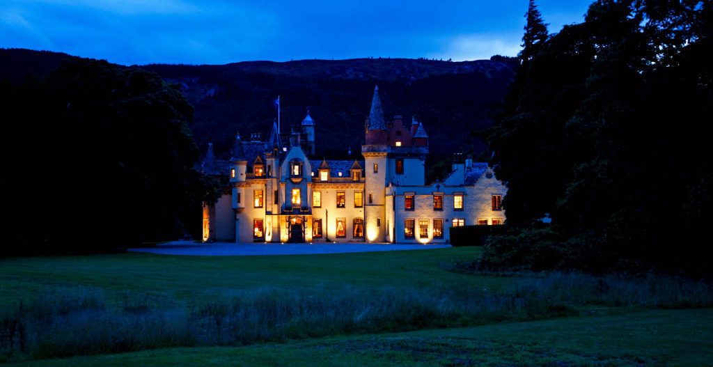 Exclusive Castle Rental Scotland - Aldourie Castle, Loch Ness, Scotland