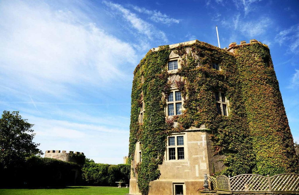 Exclusive Castle Rental England, Walton Castle