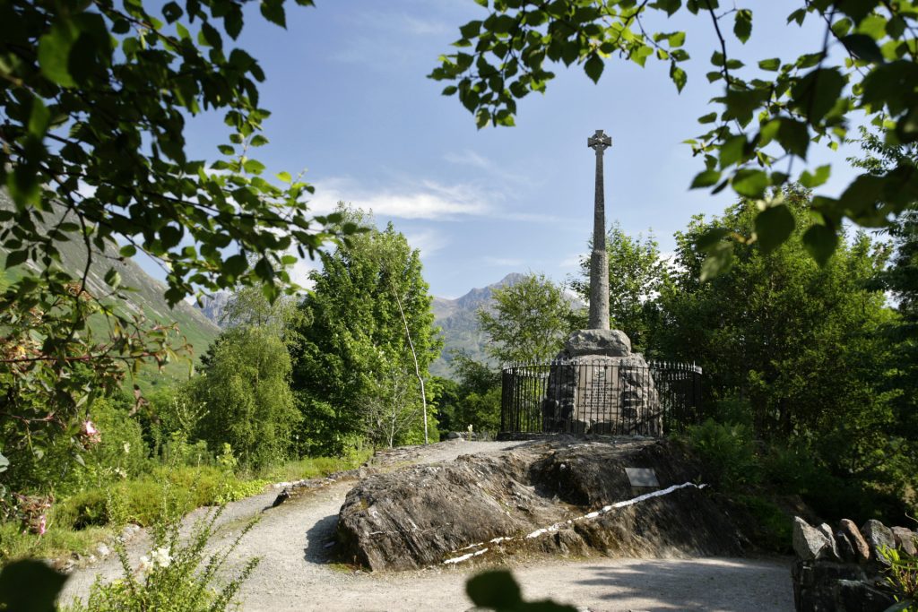 Scotland Chauffeur Driven Tours - Glencoe Monument